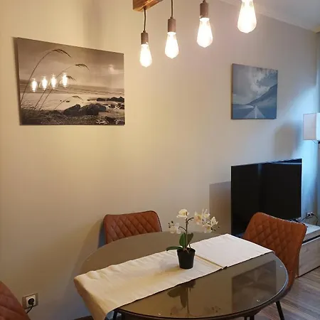 Piscina 2g By Urraca Viveiro